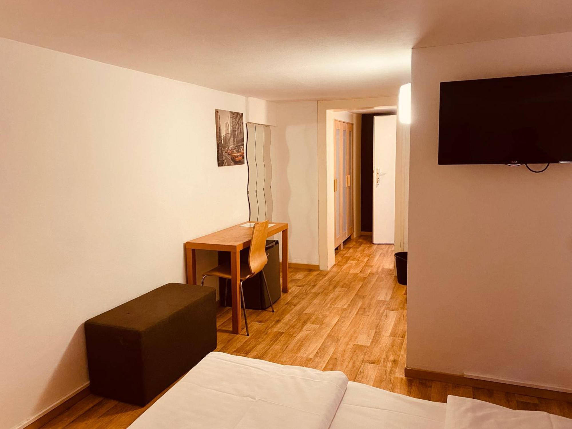 Stay Inn Central Station Frankfurt am Main Quarto foto